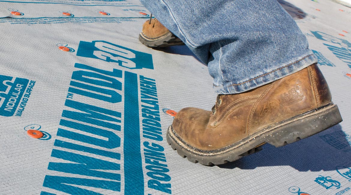 SYNTHETIC VS. FELT ROOFING UNDERLAYMENT PROS & CONS Snow Country Roofing