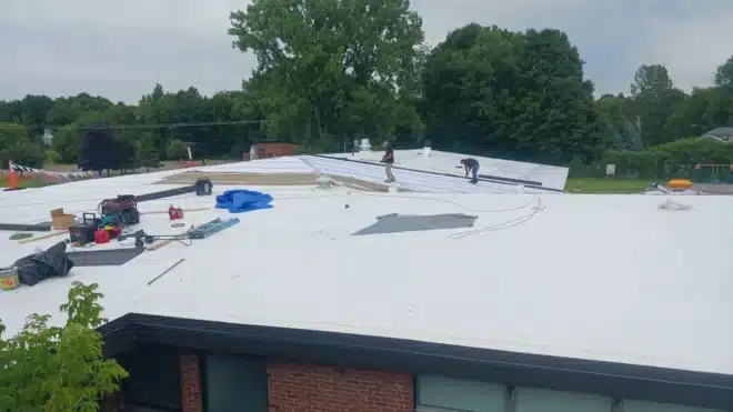 What Are the Steps in a Commercial Roof Installation?