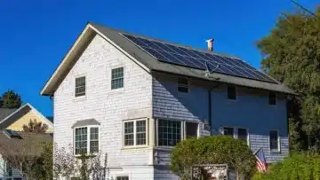12 Tips for Maintaining Your Sustainable Roofing System Through Vermont's Seasons
